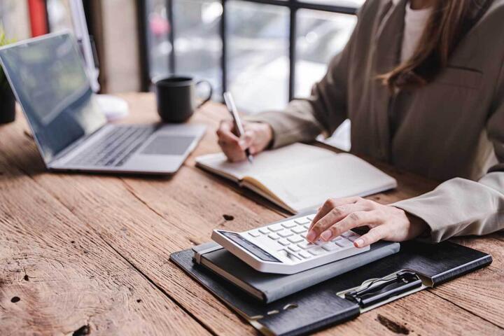 How to Legally Pay Less Taxes Without an Accountant