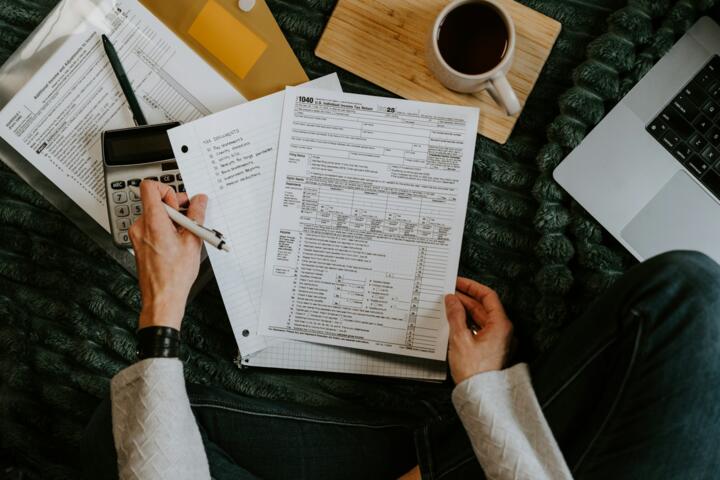 Standard vs Itemized Deductions, Explained Simply